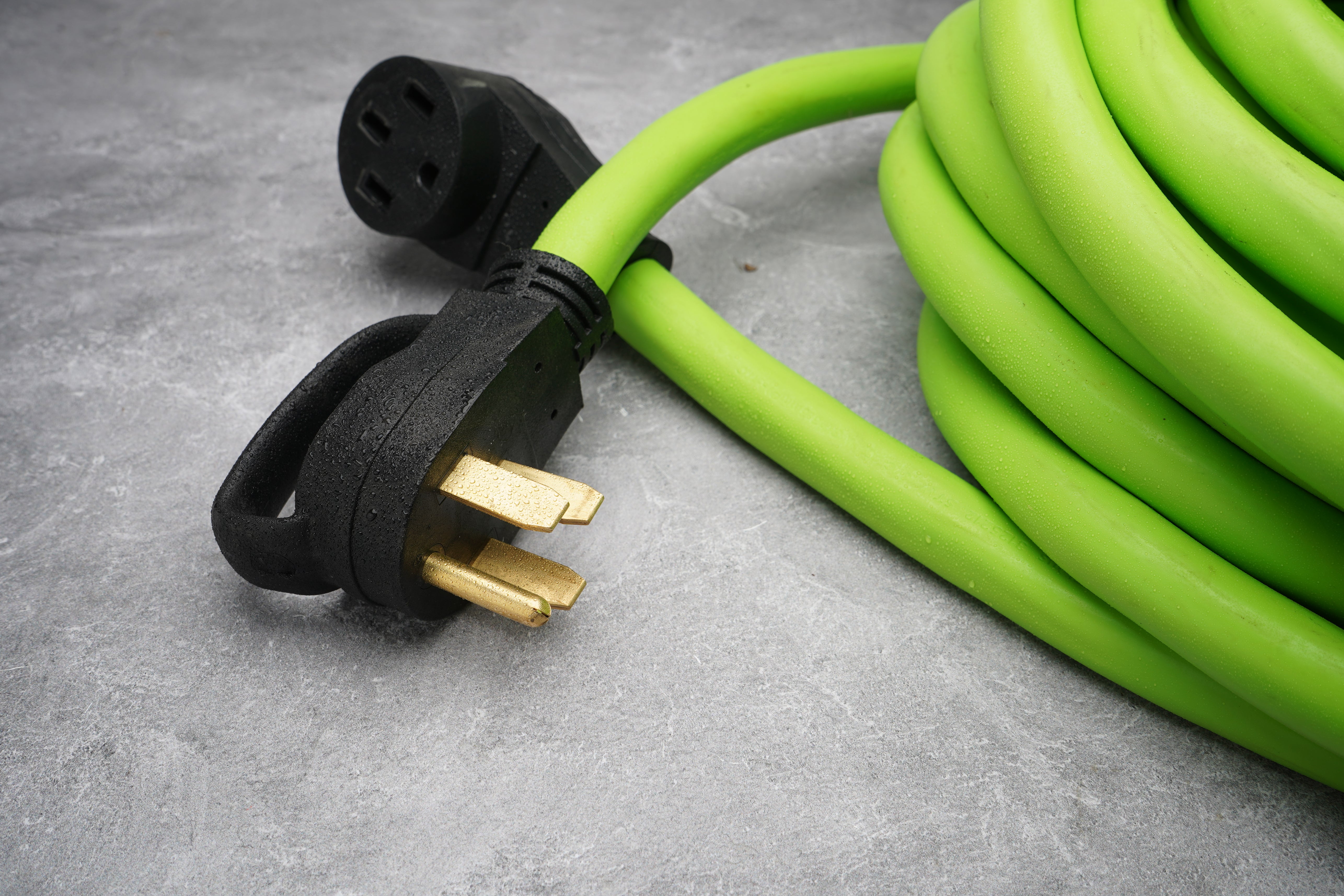 How Weather Impacts Outdoor Extension Cords