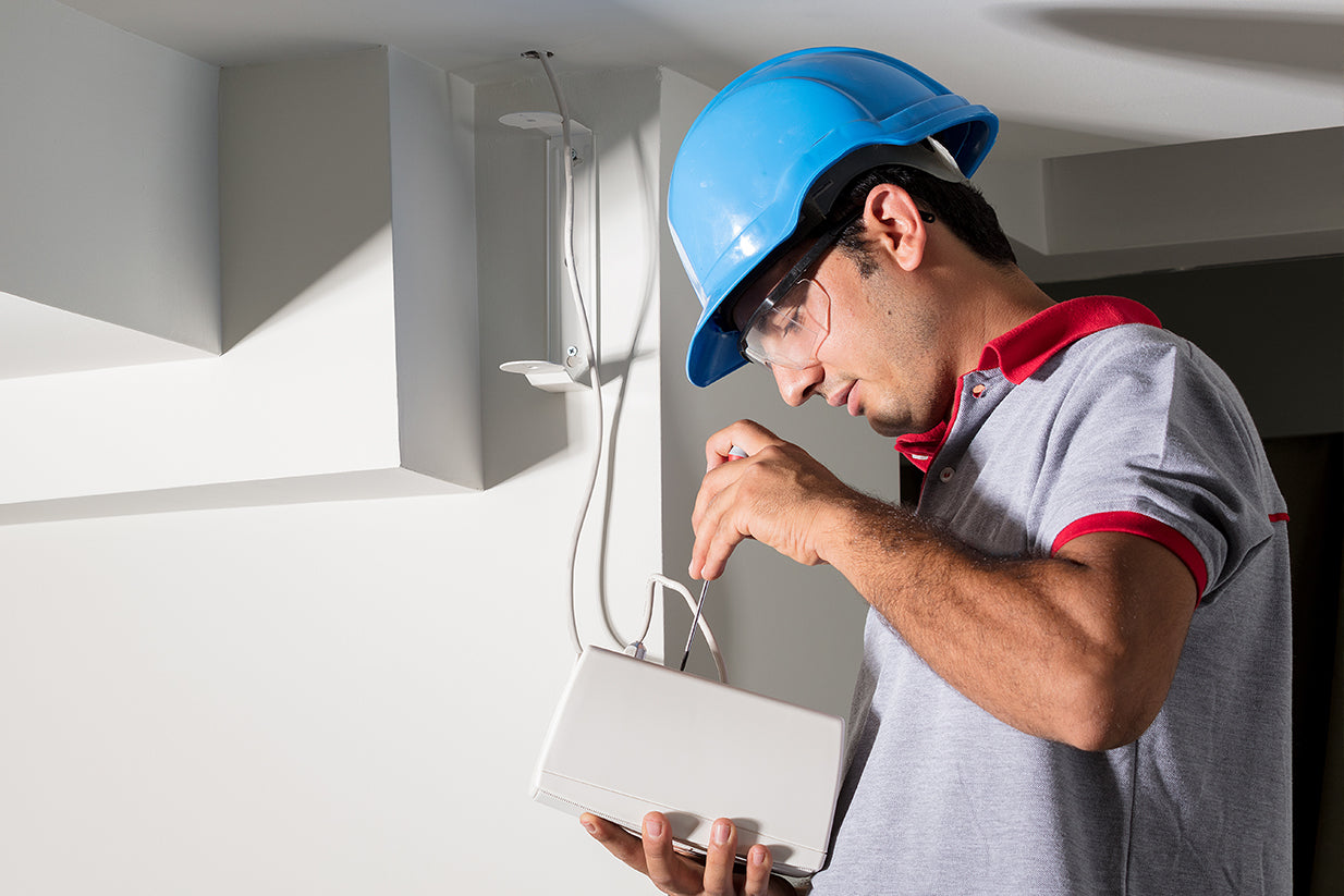 The 8 Benefits of CL2 and CL3 Rated Speaker Wires in Commercial Audio Setups